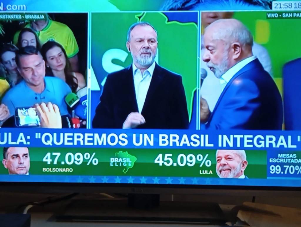 Brasil va a segunda vuelta: Flávio Bolsonaro supera a Lula en una cerrada elección presidencial